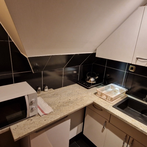 Pokój nr 8 aneks_1
